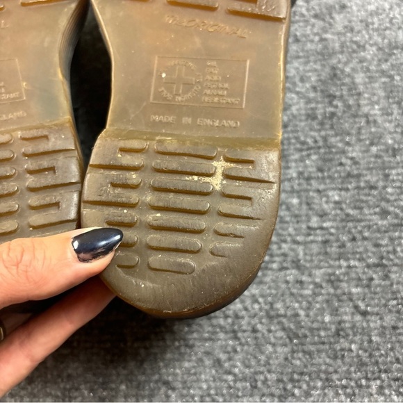 DR MARTENS Kids MADE IN ENGLAND Black Leather Lace Up Oxfords size: 1 - Picture 8 of 10